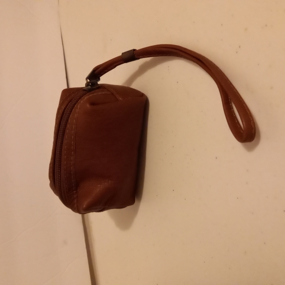 EKA leather wallet
